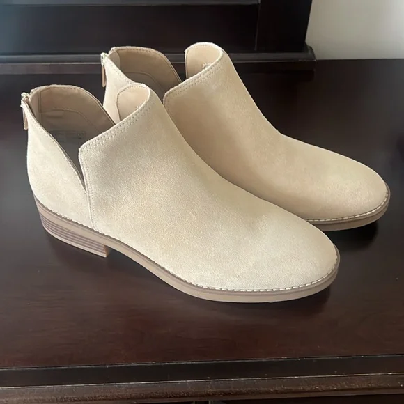 Lands End Cream Suede Ankle Boots - Picture 2 of 5